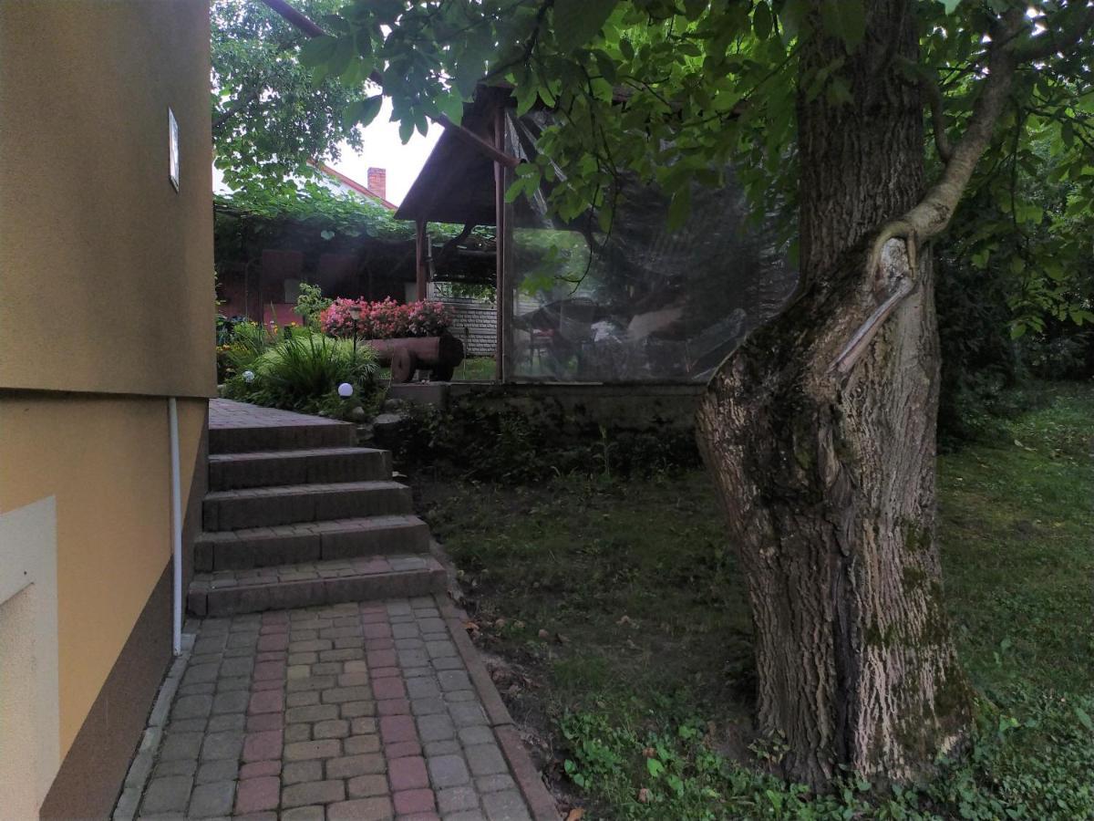 Apartament W Domu Na Wsi Tomaszów Lubelski Exteriér fotografie